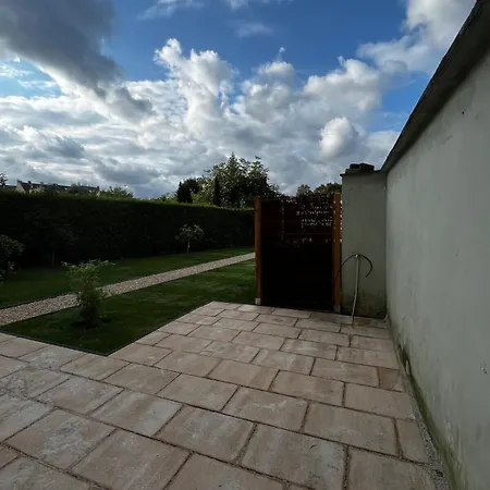 Lodge Paris: Messe-, Business-, Ferienwohnung Χίλντεν