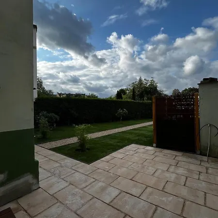 Paris: Messe-/business-/fewo Dus Hilden