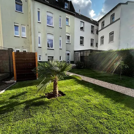 Domek letniskowy Paris: Messe-/business-/fewo Dus Hilden