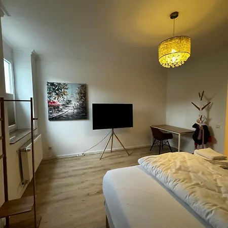 Paris: Messe-/business-/fewo Dus Domek letniskowy