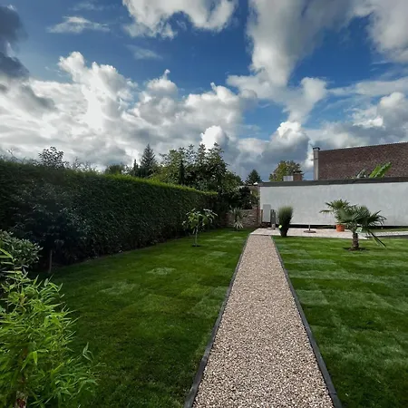 Domek letniskowy Paris: Messe-/business-/fewo Dus Hilden