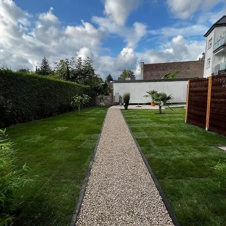 Paris: Messe-/business-/fewo Dus Domek letniskowy Hilden