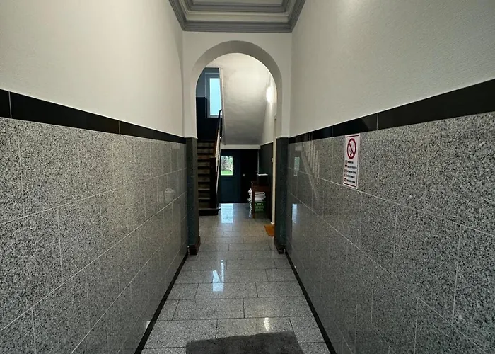 Paris: Messe-, Business-, Ferienwohnung * Χίλντεν