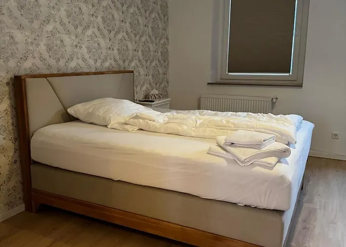 Paris: Messe-, Business-, Ferienwohnung Lodge